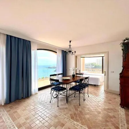 Appartement Three Bedrooms With Sea View,heated Pool In Winter, First Line Of The Atlantic Ocean