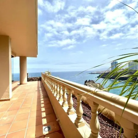 Three Bedrooms With Sea View,heated Pool In Winter, First Line Of The Atlantic Ocean Appartement Los Realejos