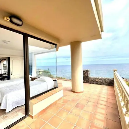 Three Bedrooms With Sea View,heated Pool In Winter, First Line Of The Atlantic Ocean Appartement *