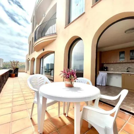 Three Bedrooms With Sea View,heated Pool In Winter, First Line Of The Atlantic Ocean Appartement Los Realejos
