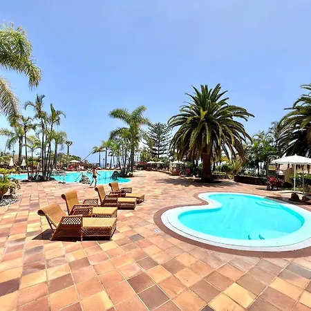 Three Bedrooms With Sea View,heated Pool In Winter, First Line Of The Atlantic Ocean Appartement Los Realejos