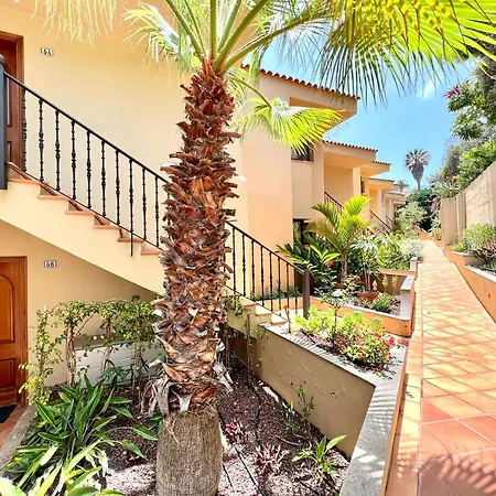 Three Bedrooms With Sea View,heated Pool In Winter, First Line Of The Atlantic Ocean Appartement Los Realejos