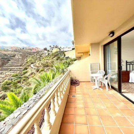 Three Bedrooms With Sea View,heated Pool In Winter, First Line Of The Atlantic Ocean Appartement Los Realejos