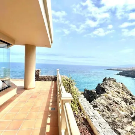 Three Bedrooms With Sea View,heated Pool In Winter, First Line Of The Atlantic Ocean Appartement